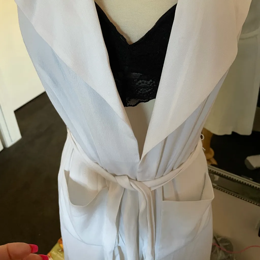 Bebe White Sleeveless Open Front Vest - Image 11