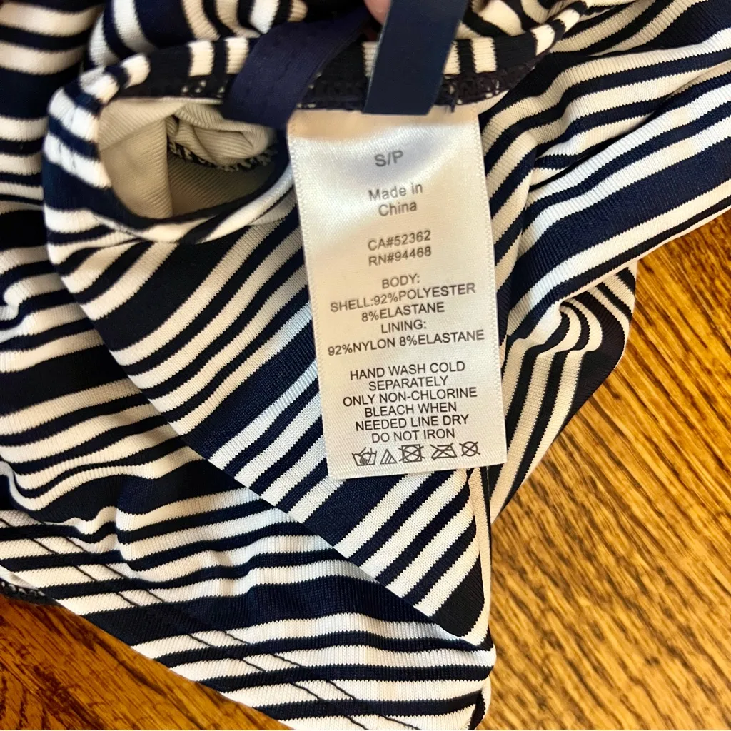 Nautica women's navy white Dock Lines High Neck One Piece Swimsuit size Small - Image 7