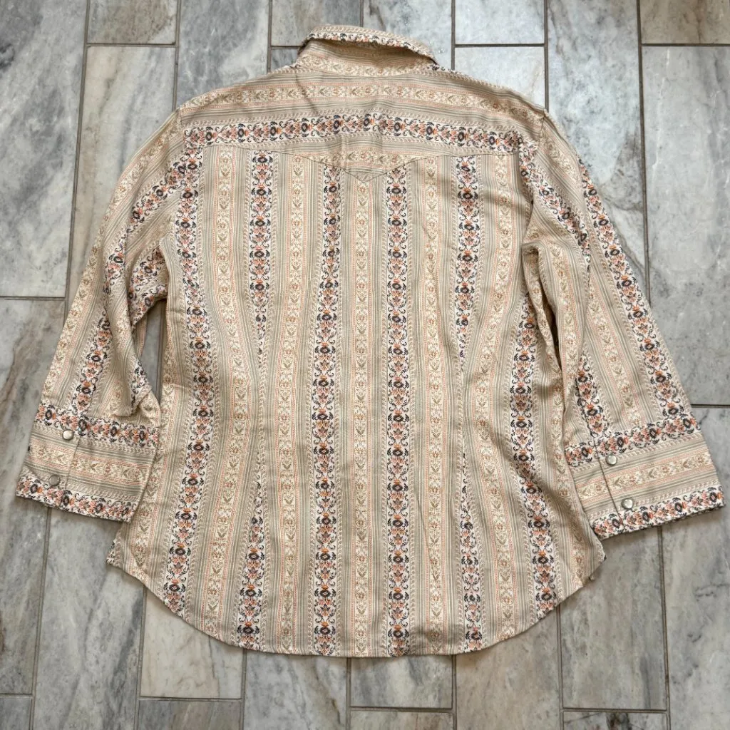 NEW DKNY Jeans women's large snap button-down 3/4 sleeve shirt - Image 4