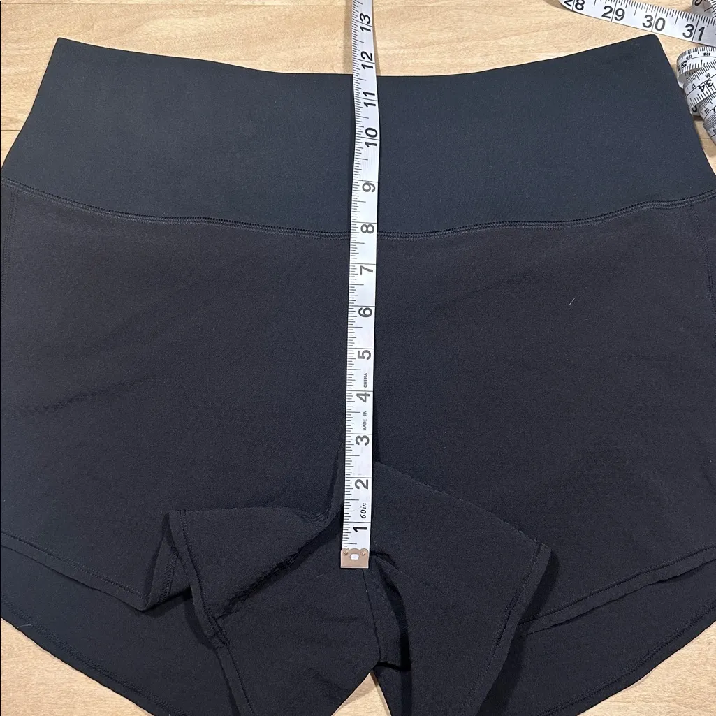 Oiselle High Rise Roga ShortsSz 8 - Image 13