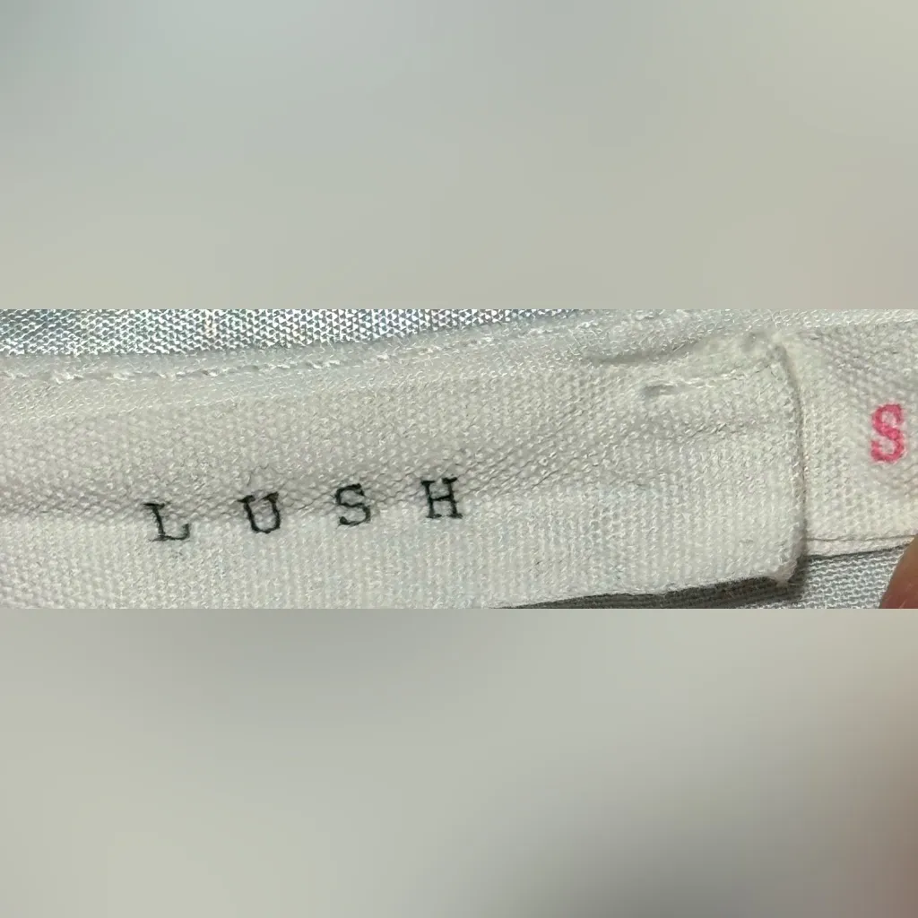 Women’s Lush Small White Floral Print Tie Front With Buttons Cropped Shirt Top - Image 6