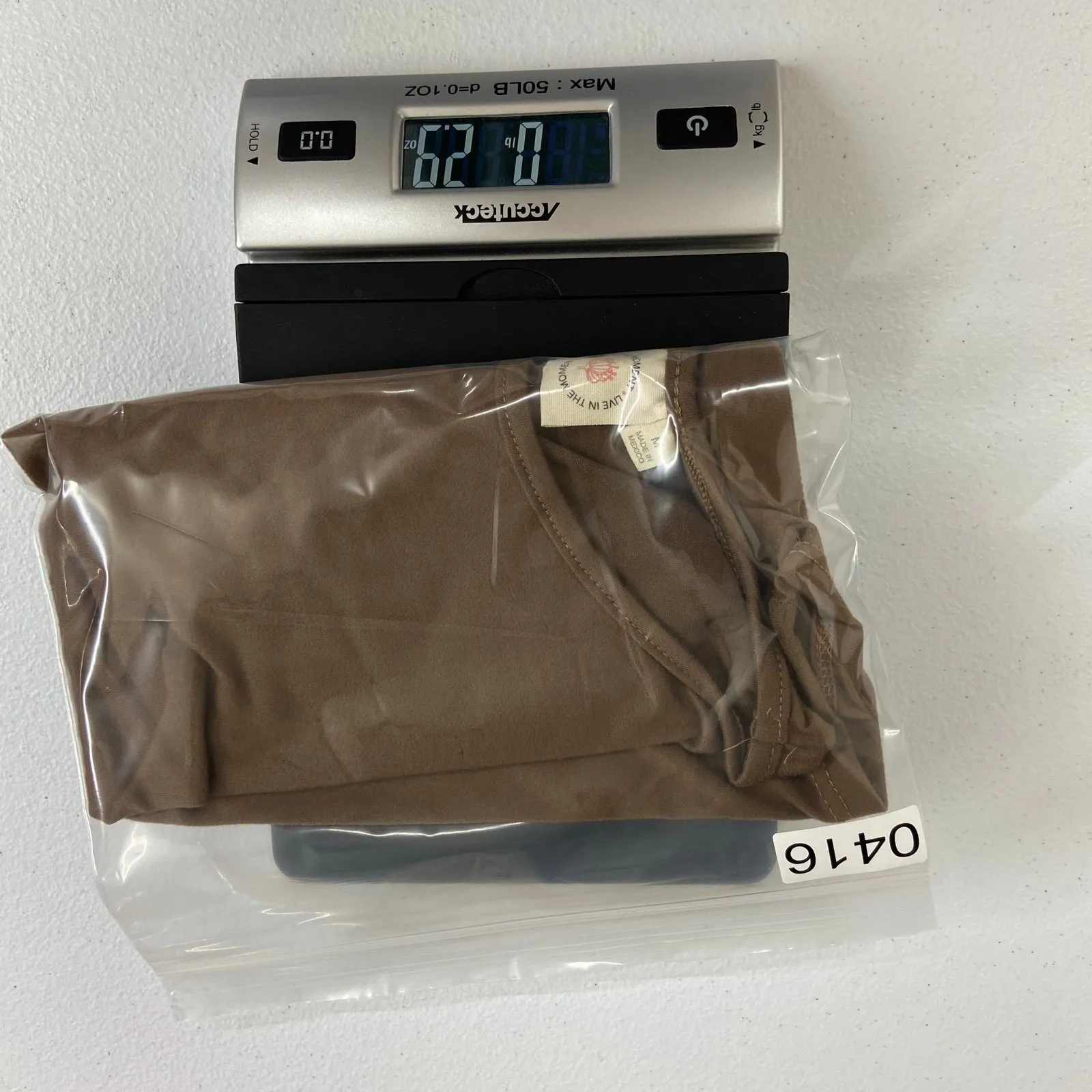 Live In The Moment women's brown stretch short sleeve cropped neutral basic top Size M - Image 8