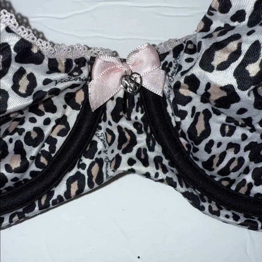 Body by Victoria’s Secret Demi Leopard Print Underwire Bra unlined adjustable - Image 2