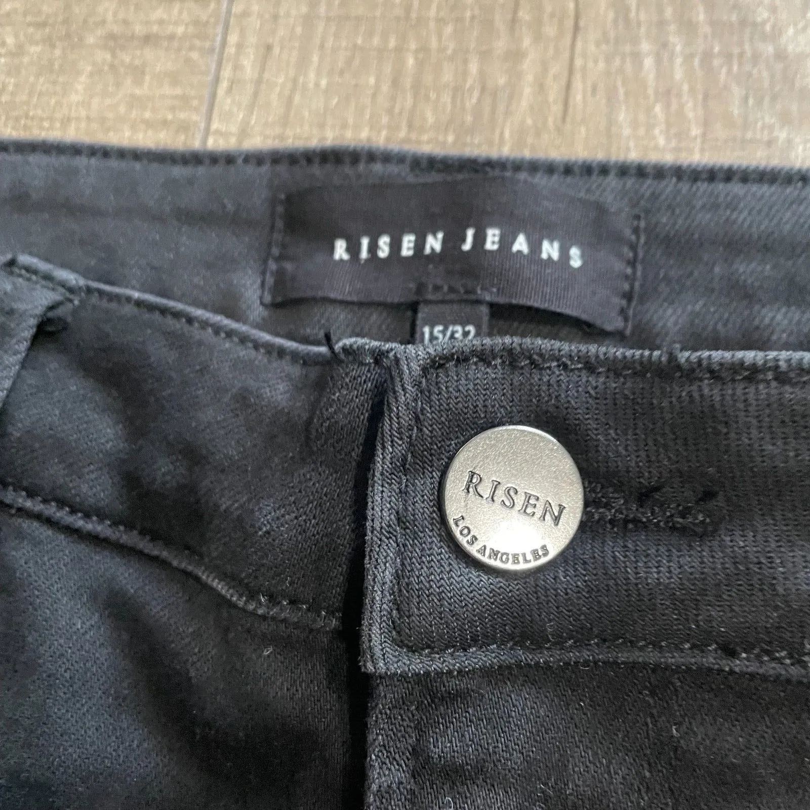 NWT Risen Los Angeles Black Relaxed Distressed Denim Jeans Women Size 15/32 Y2K‎ - Image 8