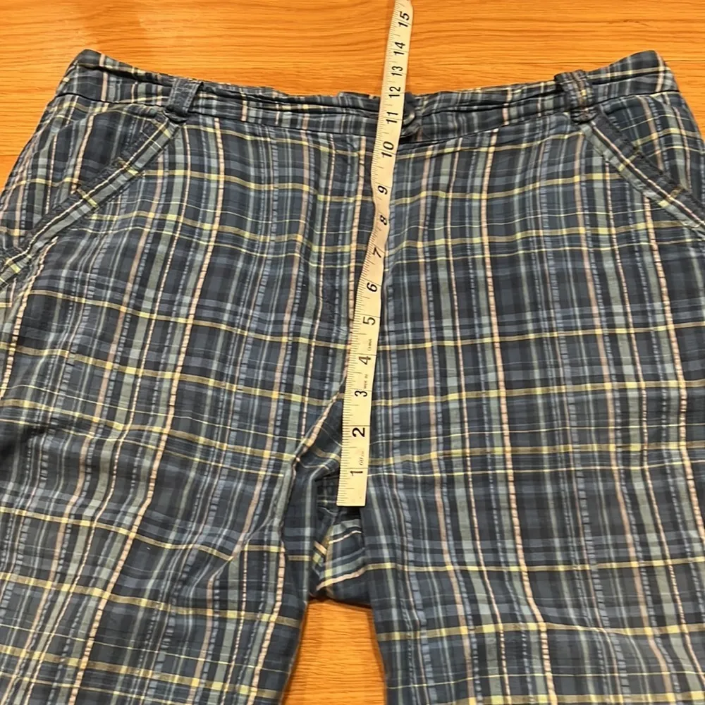 WOOLRICH womens cotton shorts  size 10. - Image 3