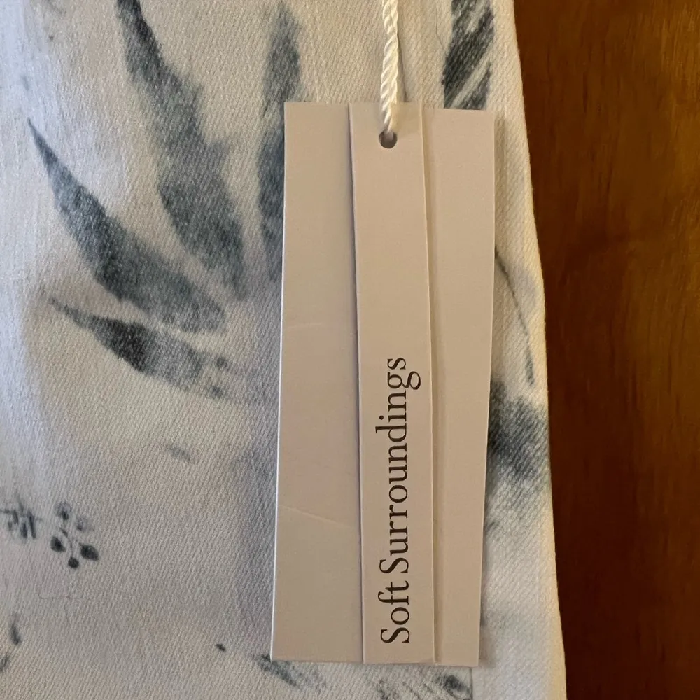 Soft Surroundings Barely Blue Floral Ultimate Denim Relaxed Shorts NWT Size 24W - Image 6