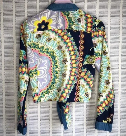 Ali & Kris 90s Tied Button Down Top - Image 3