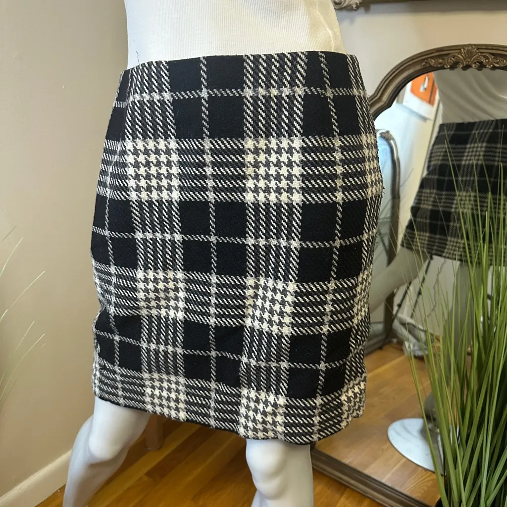 EDDIE BAUER HOUNDSTOOTH PLAID SKIRT BLACK WHITE GREY SIZW 8 VINTAGE - Image 2