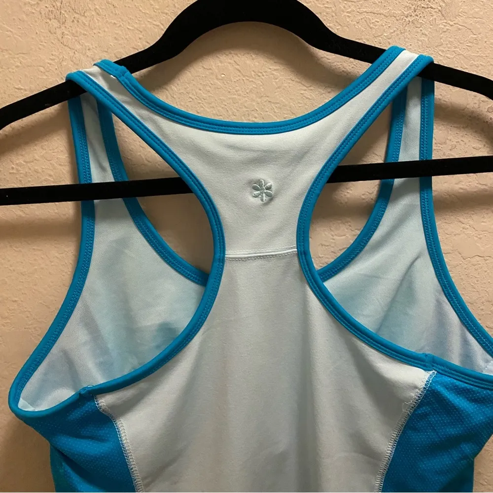 Old Navy Blue Built-In Bra Racerback Workout Tank Size L - Image 6
