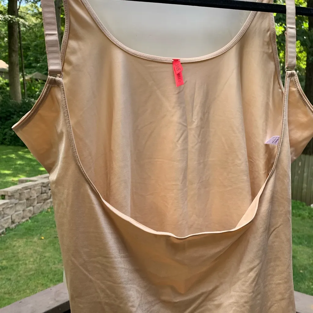 Spanx Women's Open Bust Mid-Thigh Bodysuit Shapewear Size 3X Slimming Nude - Image 2