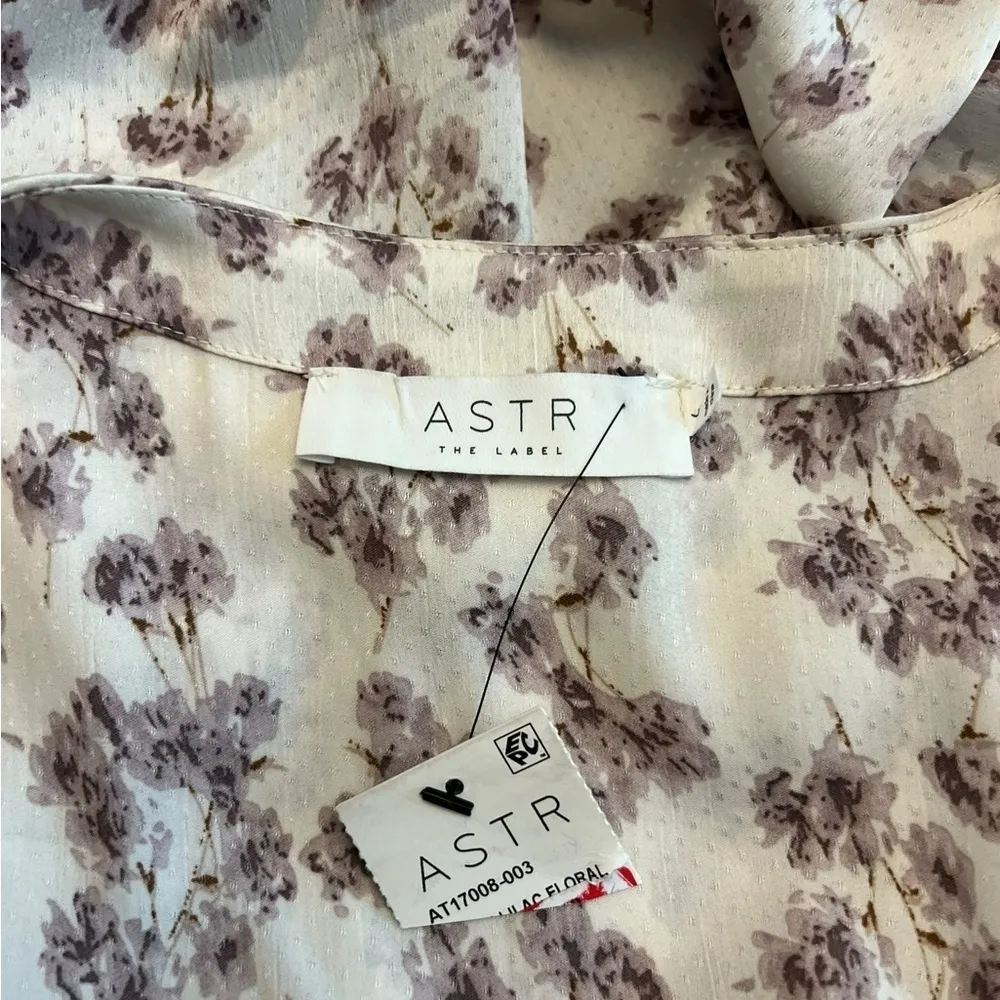 Astr The Label - NWT Long Sleeve Floral Crop Side Zip Blouse Sz L - Image 9