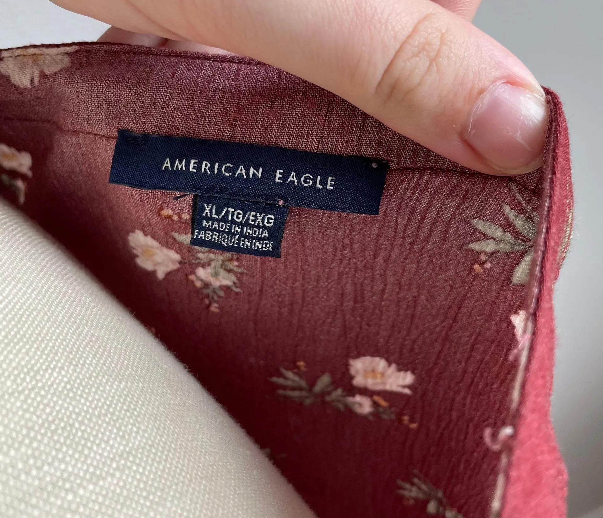 American Eagle  Floral Blouse - Image 4