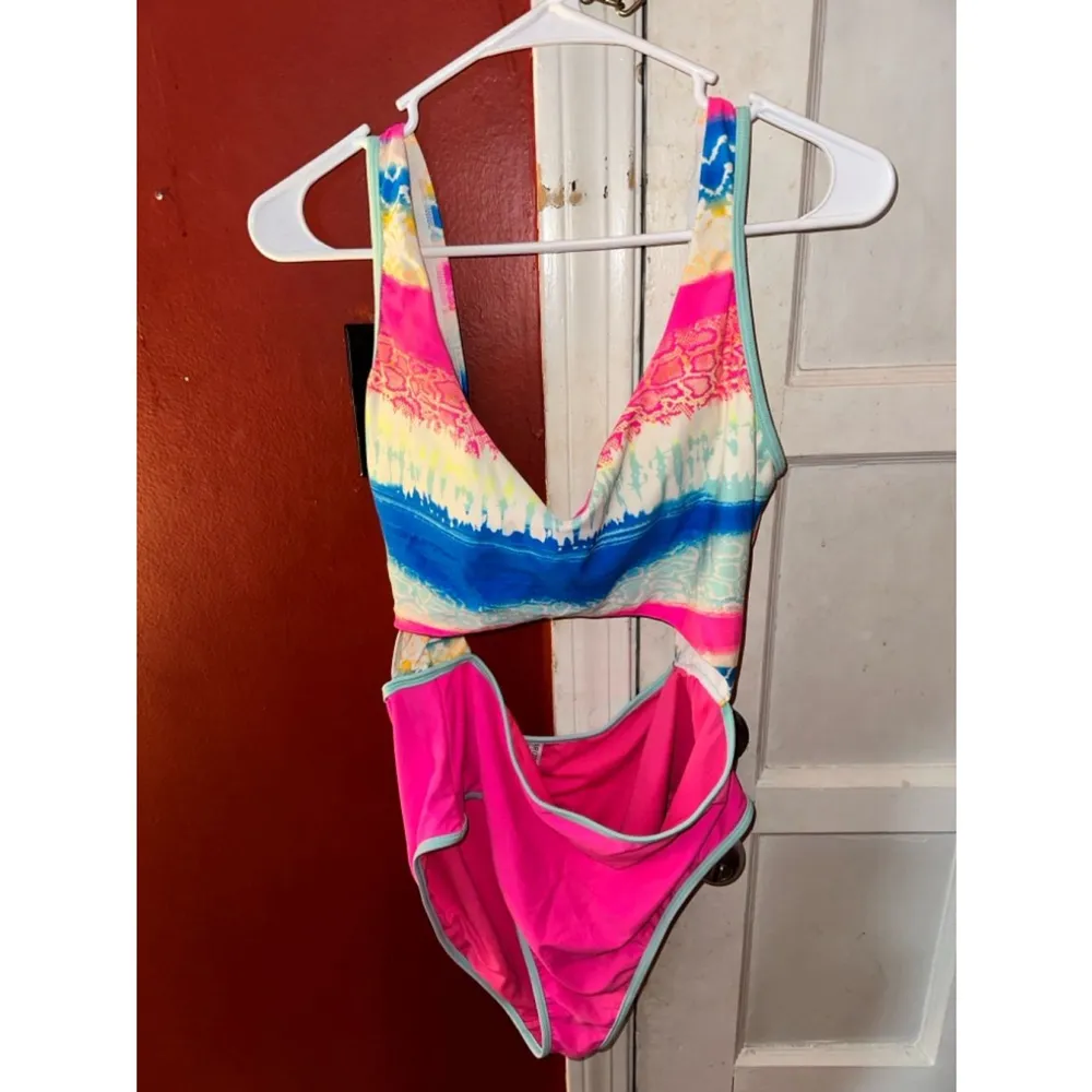 Arizona Jean Co. 90s Cutout One - Image 6