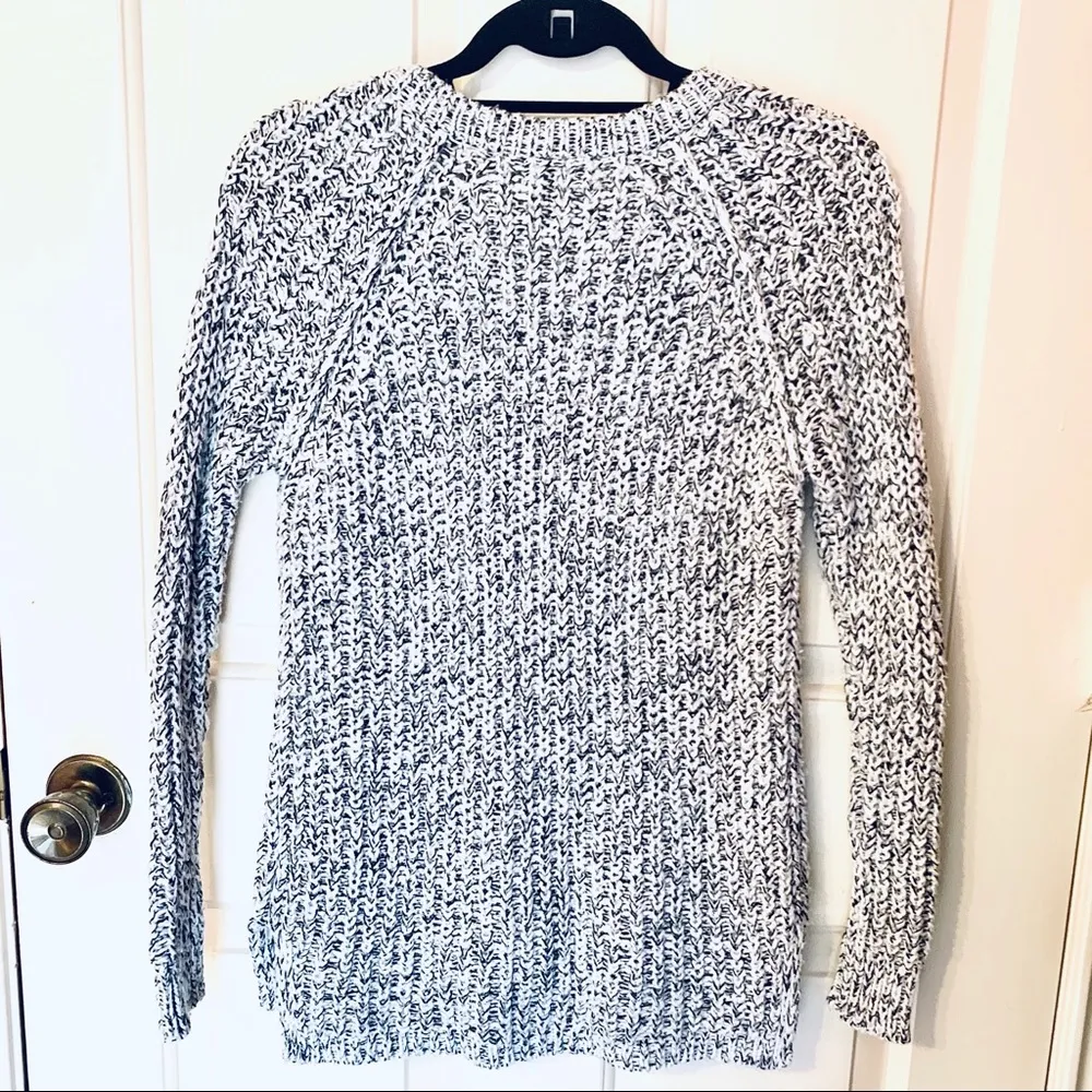 American Eagle Sweater - Image 2