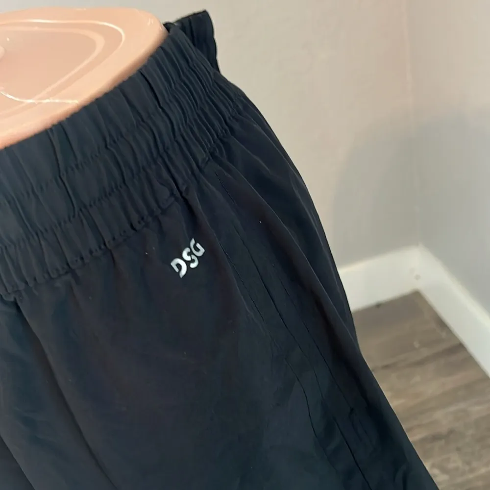 DSG Women's Stride Skort/ Skirt Black Mid - Image 8