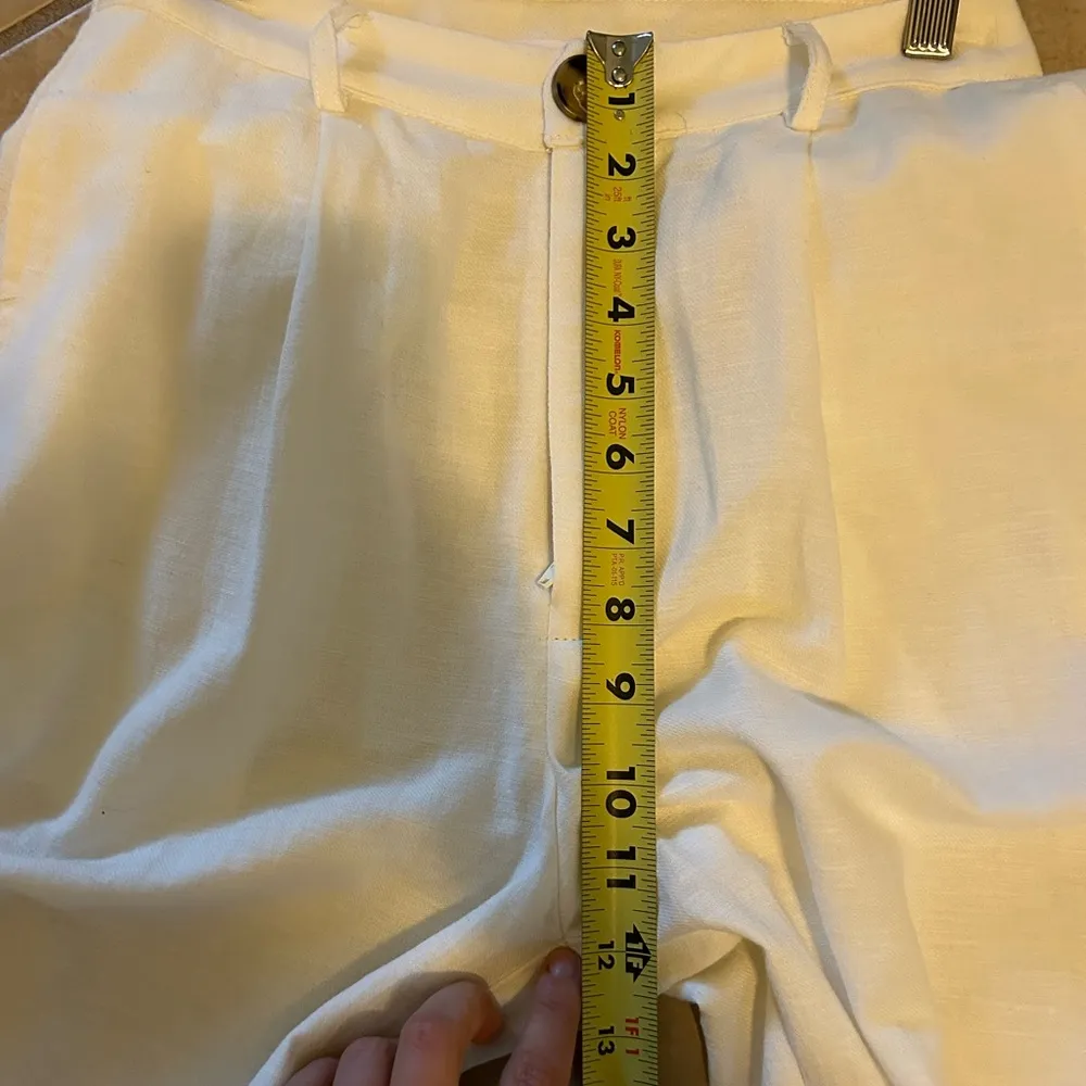 Showpo larissa mid waisted relaxed straight leg trousers in white - Image 13