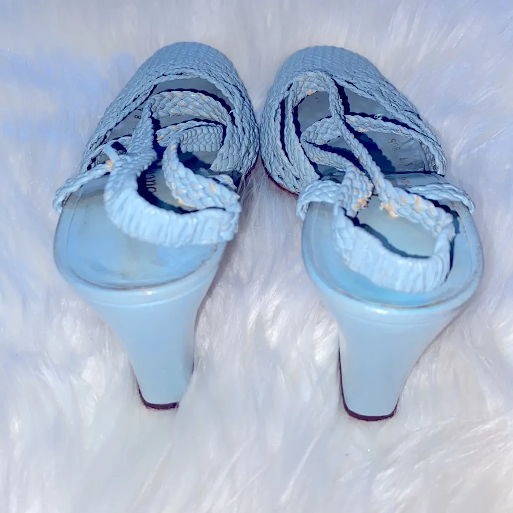 Jacobson’s Blue Woven Cross Strap Closed Toe Heels Size 8 - Image 6