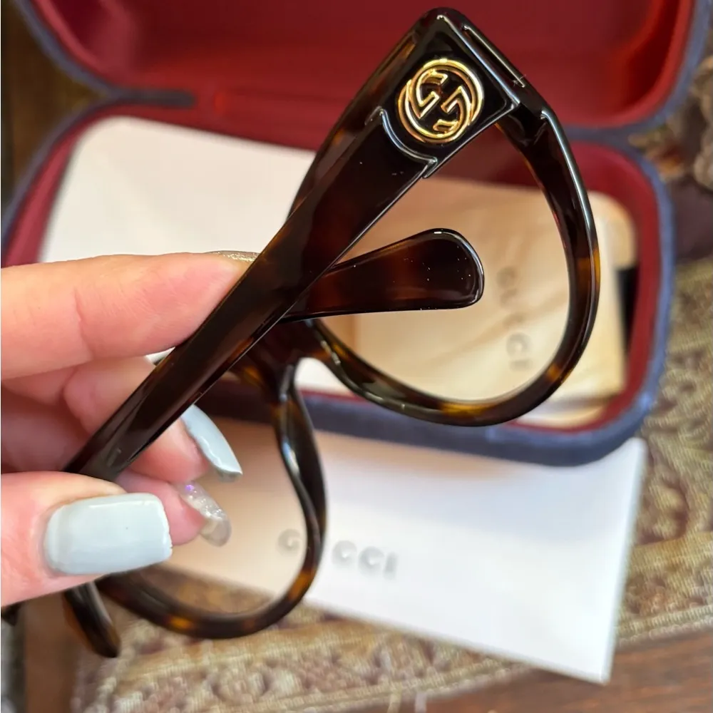 Authentic GUCCI 56 Cat eye Havana Acetate sunglasses - Image 7