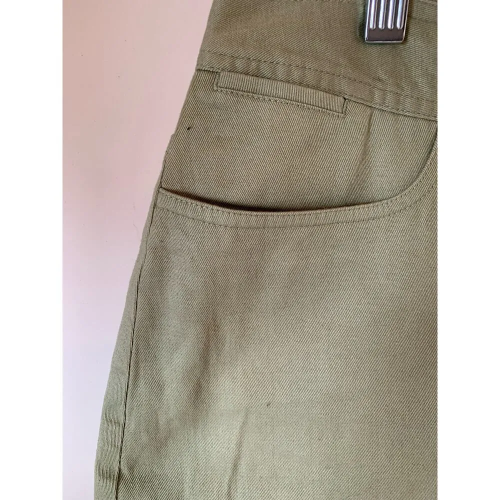 Dockers skort women's size 12 green euc "favorite fit" - Image 6