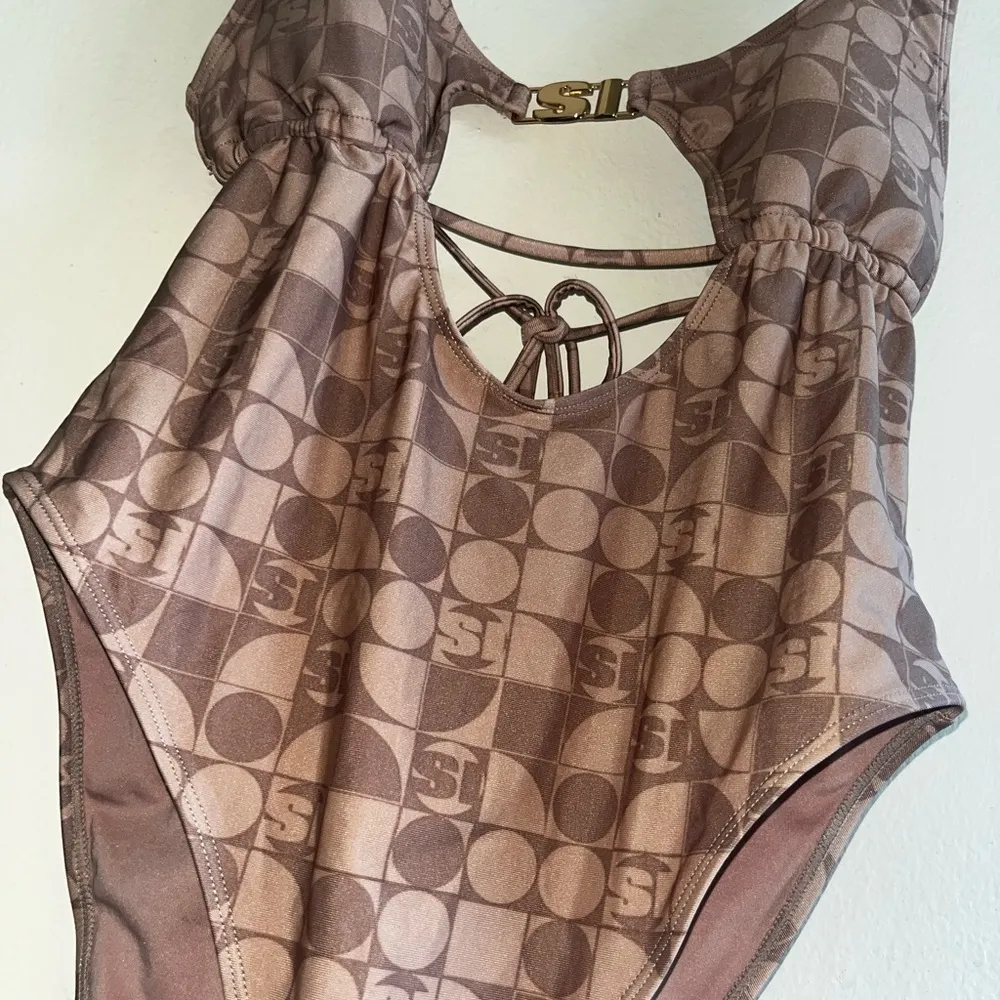 Forever 21 Sport Illustrated Monogram one piece Swimsuit XL - Image 12