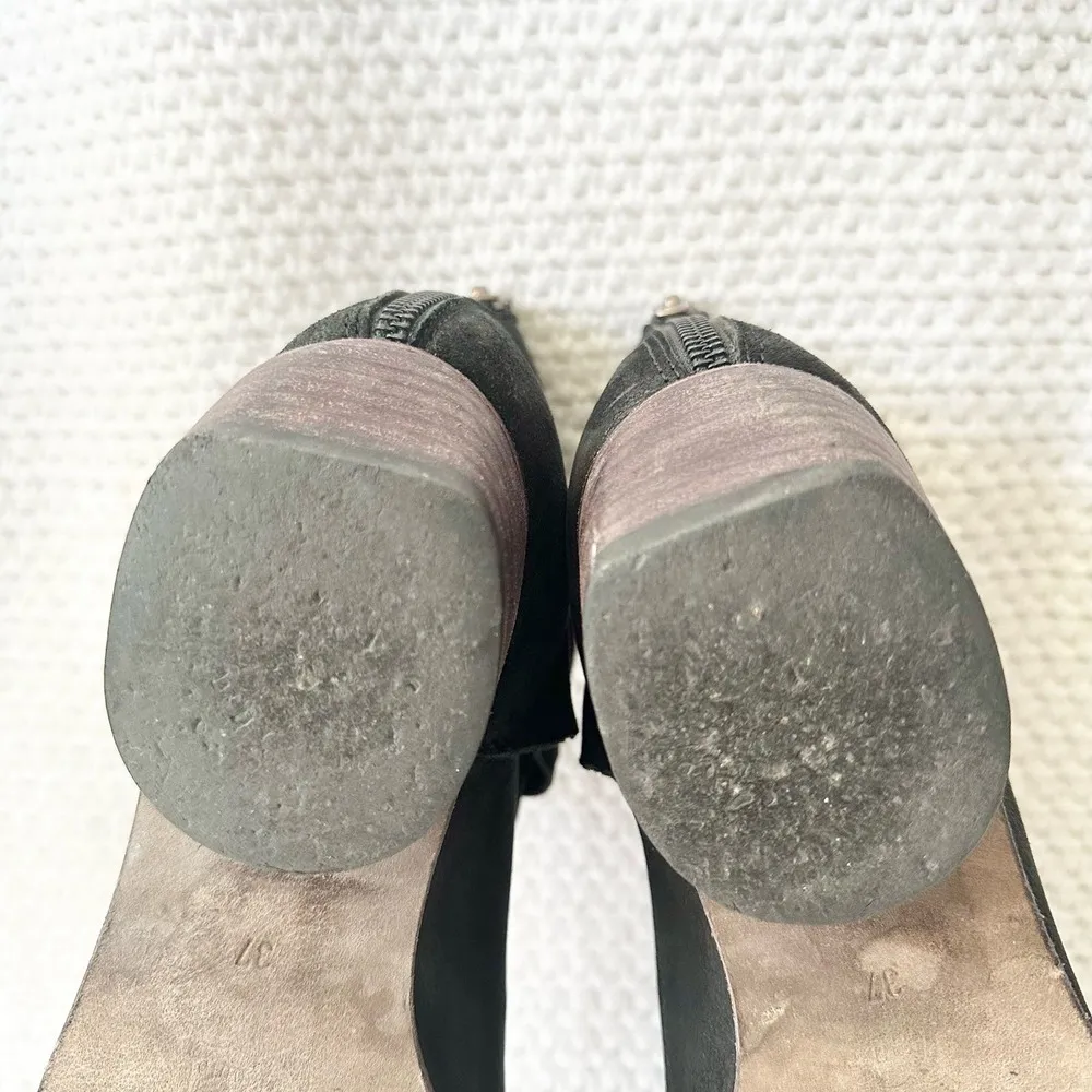 LD Tuttle The Marble Twist Knot Black Leather Pointed Ankle Boot Booties 37 Size undefined - Image 11