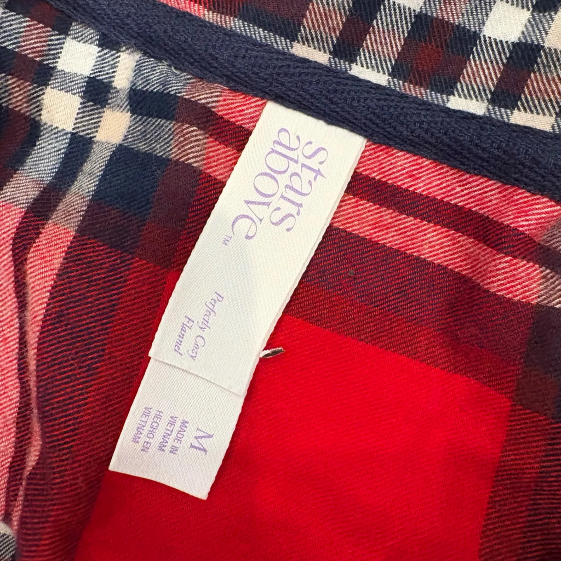 Stars Above Red Plaid Flannel Nightshirt – Medium – Cozy Holiday Sleepwear - Image 3