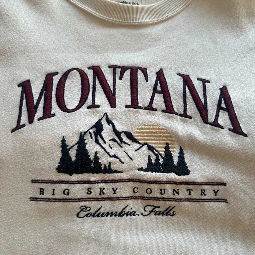 Abercrombie & Fitch White Montana Graphic Sweatshirt - Image 4