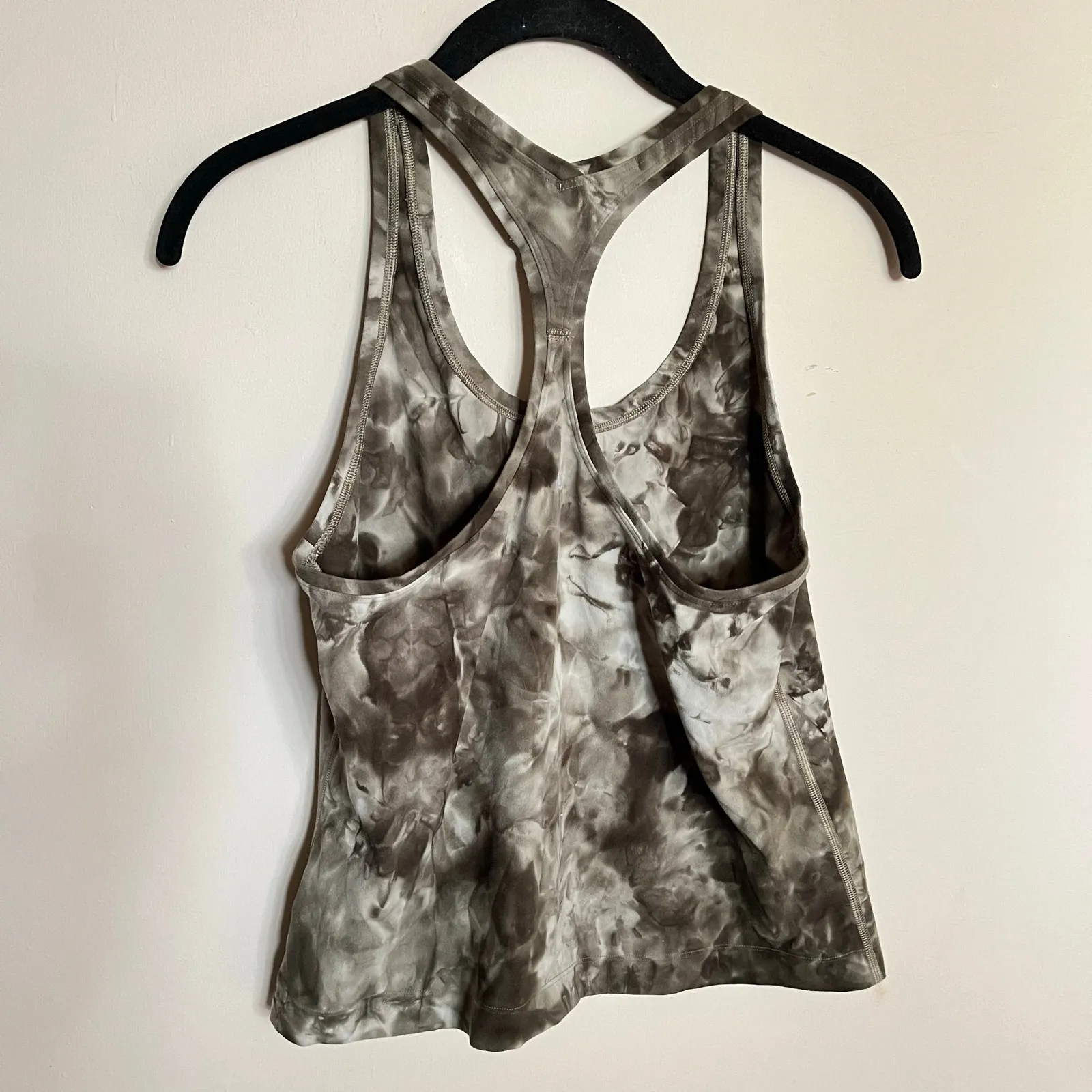 Lululemon Tank Top Cool Racerback Short Tie Dye Diamond Dye Green Nulu Size 10 - Image 3