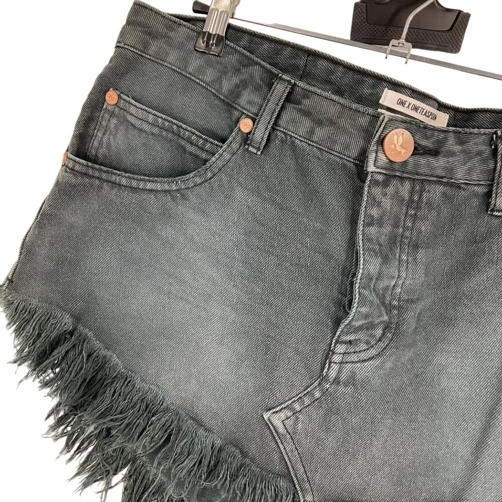 One Teaspoon 4040 Skirt With Low Waist & Raw Hem Size 27 black Denim button fly - Image 10