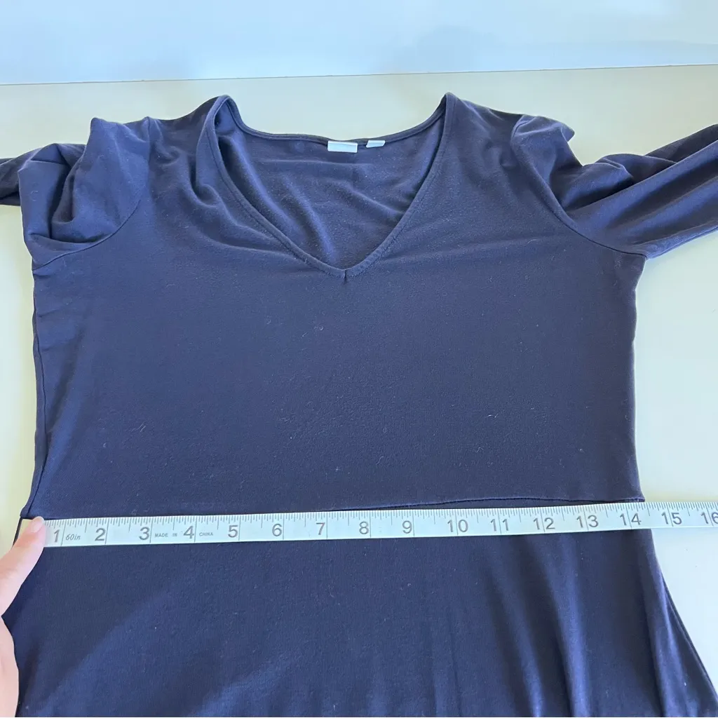 GAP Women’s Long Sleeve V-Neck Fit and Flare Midi Dress Navy - Image 8