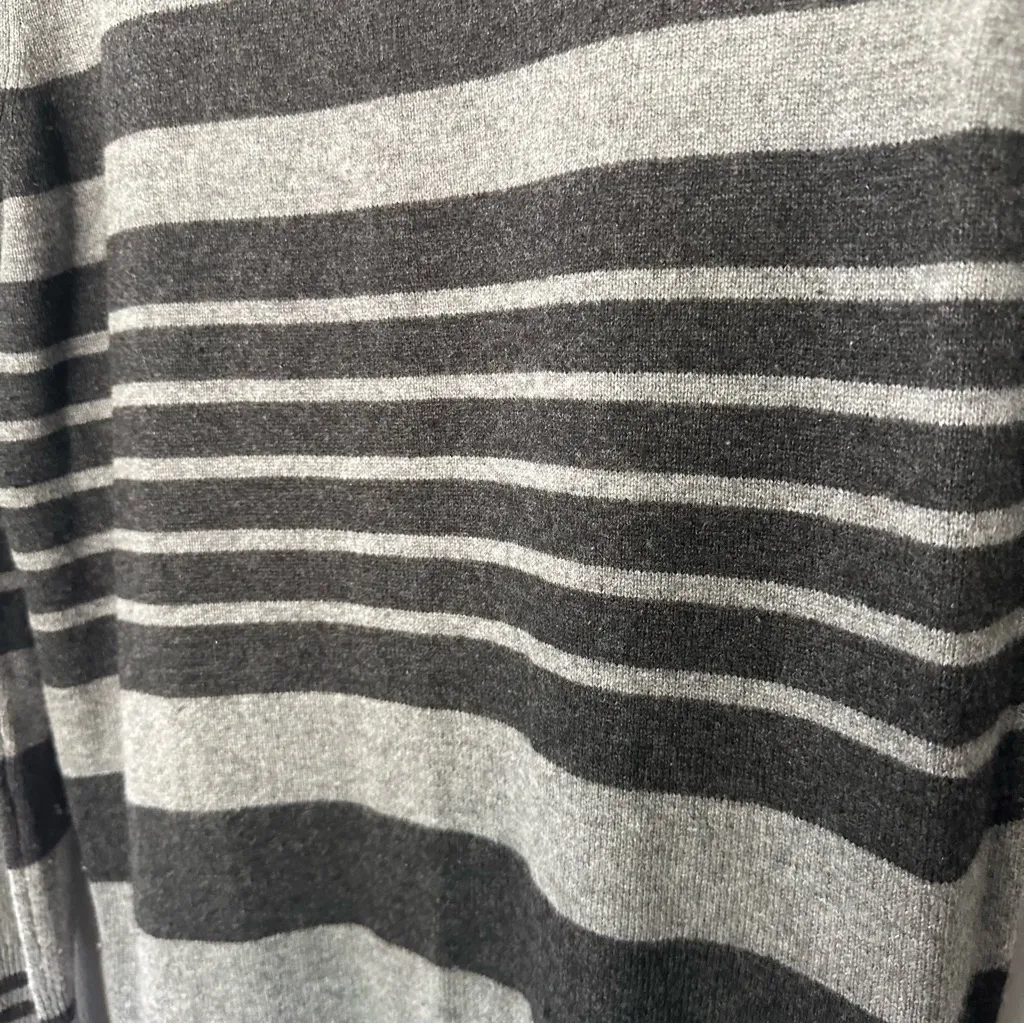EQUIPMENT Femme Rei 100% Cashmere Striped Sweater size Large - Image 5