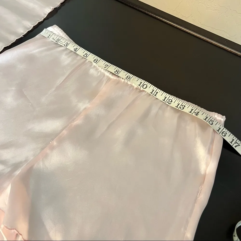 Vintage Diana Hand Embroidered Pink vintage satin intimates Set Shorts & top, M Size undefined - Image 5