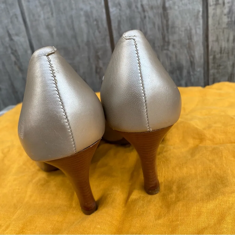 Aerosoles Peep Hole Soft Upper Leather Pump Heels Size 10 - Image 7