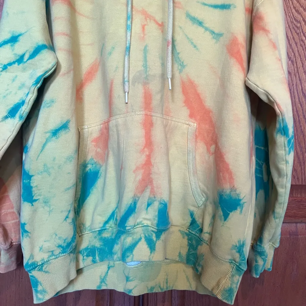 Vibrant Tie - Image 5