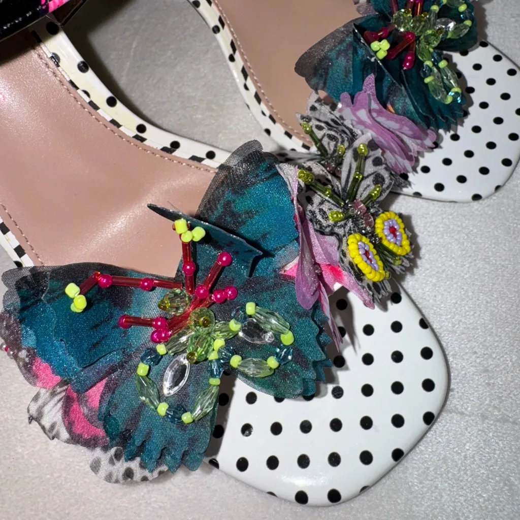 New Betsey Johnson Leiland Multicolor Heeled Sandal Butterfly Embellishment Sz 8 - Image 9