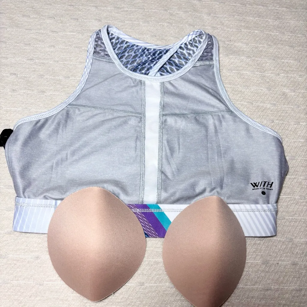 Peloton Women's Multicolor Sports Bra‎ Size S - Image 7