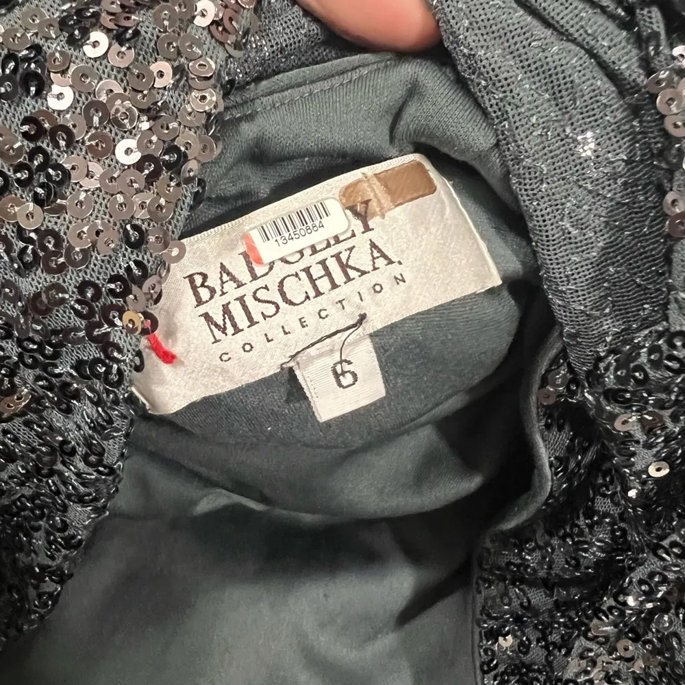 Badgley Mischka Silver Sequin Dara Gown Size 6 US $660 - Image 7