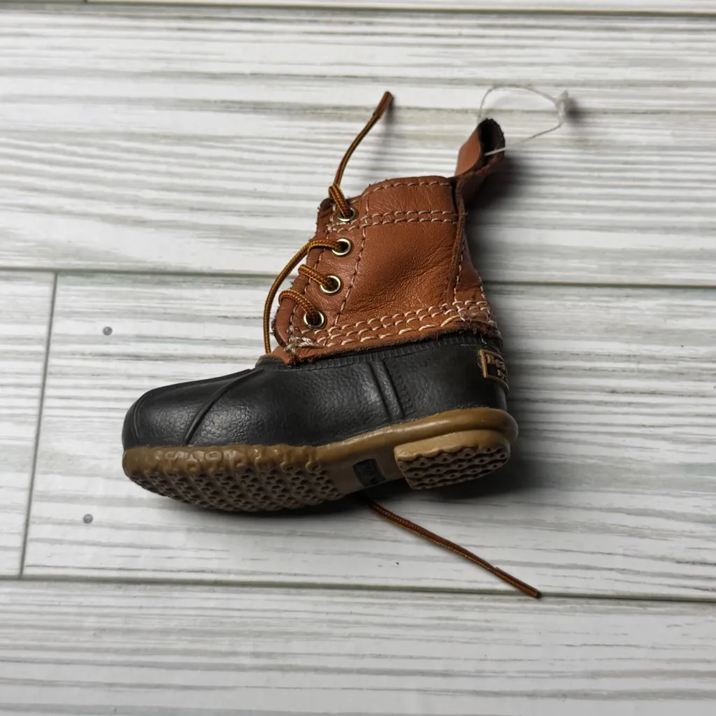 L.L. Bean Brown and Black Bean Boots Keychain Accessory New Without Tag - Image 4