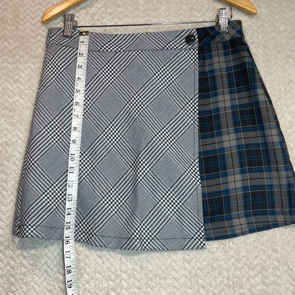 Almost Famous‎ Gray Double Plaid Mini Skirt Womens Size M | Messy Girl Punk - Image 6