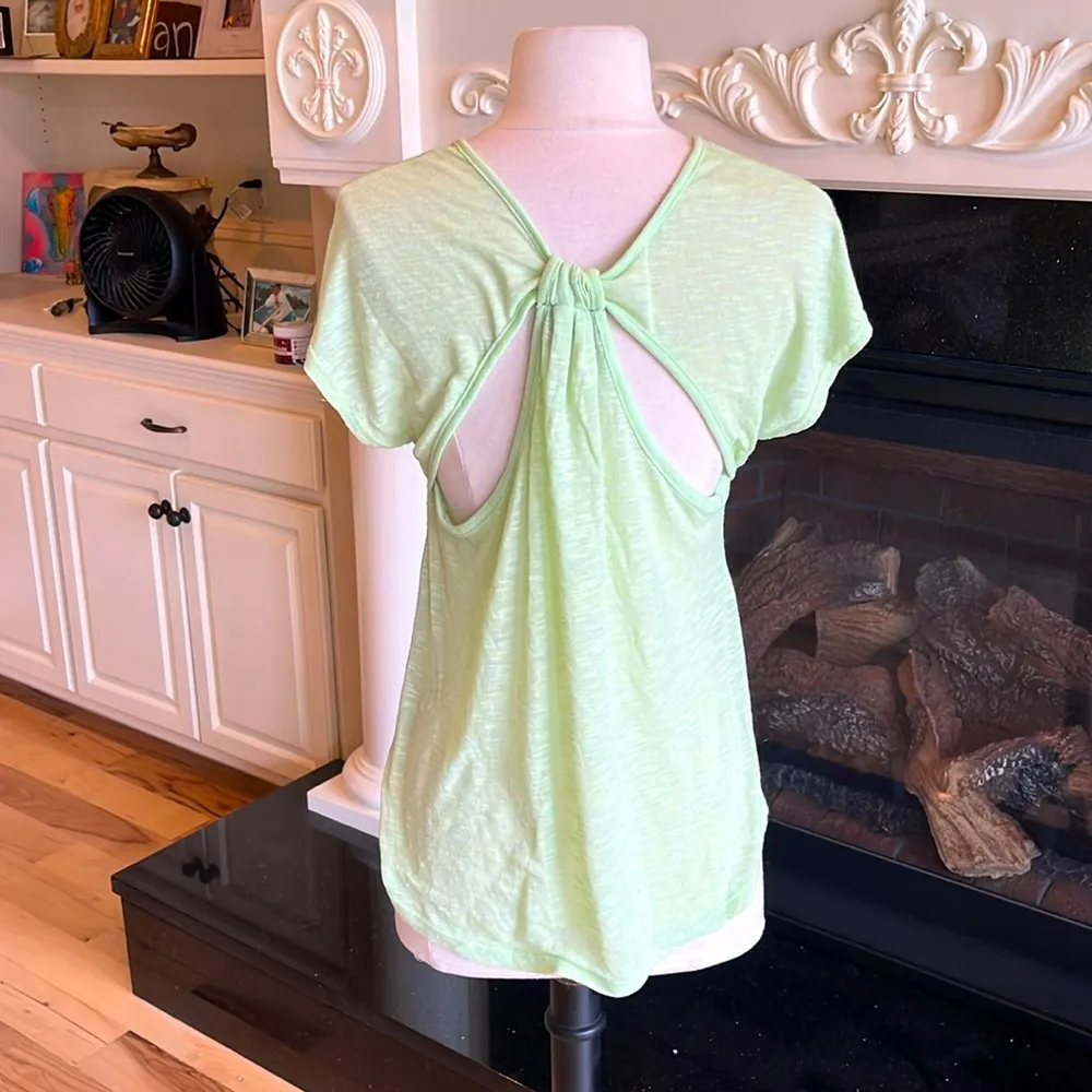 Wet Seal Open Back Top fits M L - Image 5