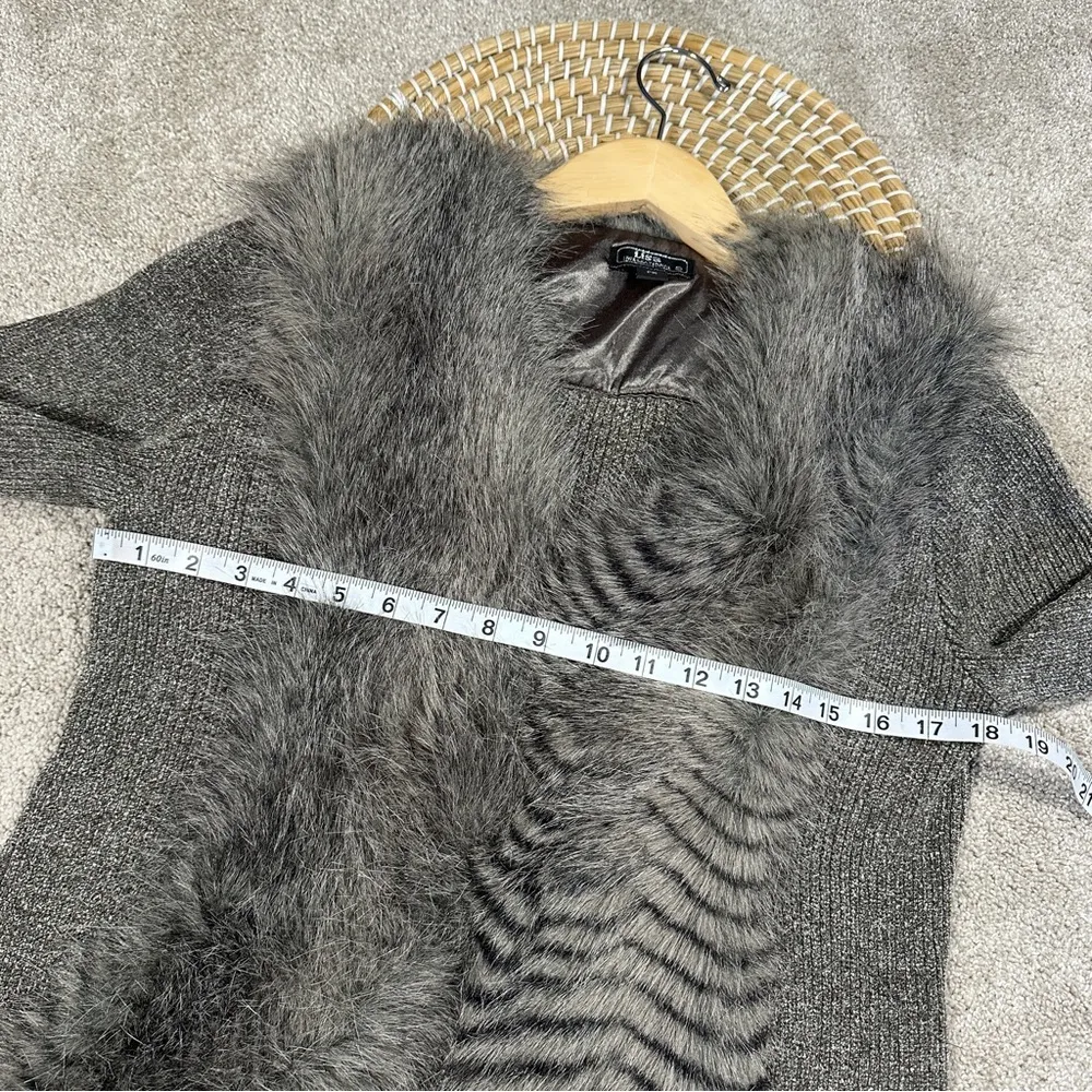 Lisa International Y2K 90s Faux Fur Collared Cardigan Sweater V - Image 11