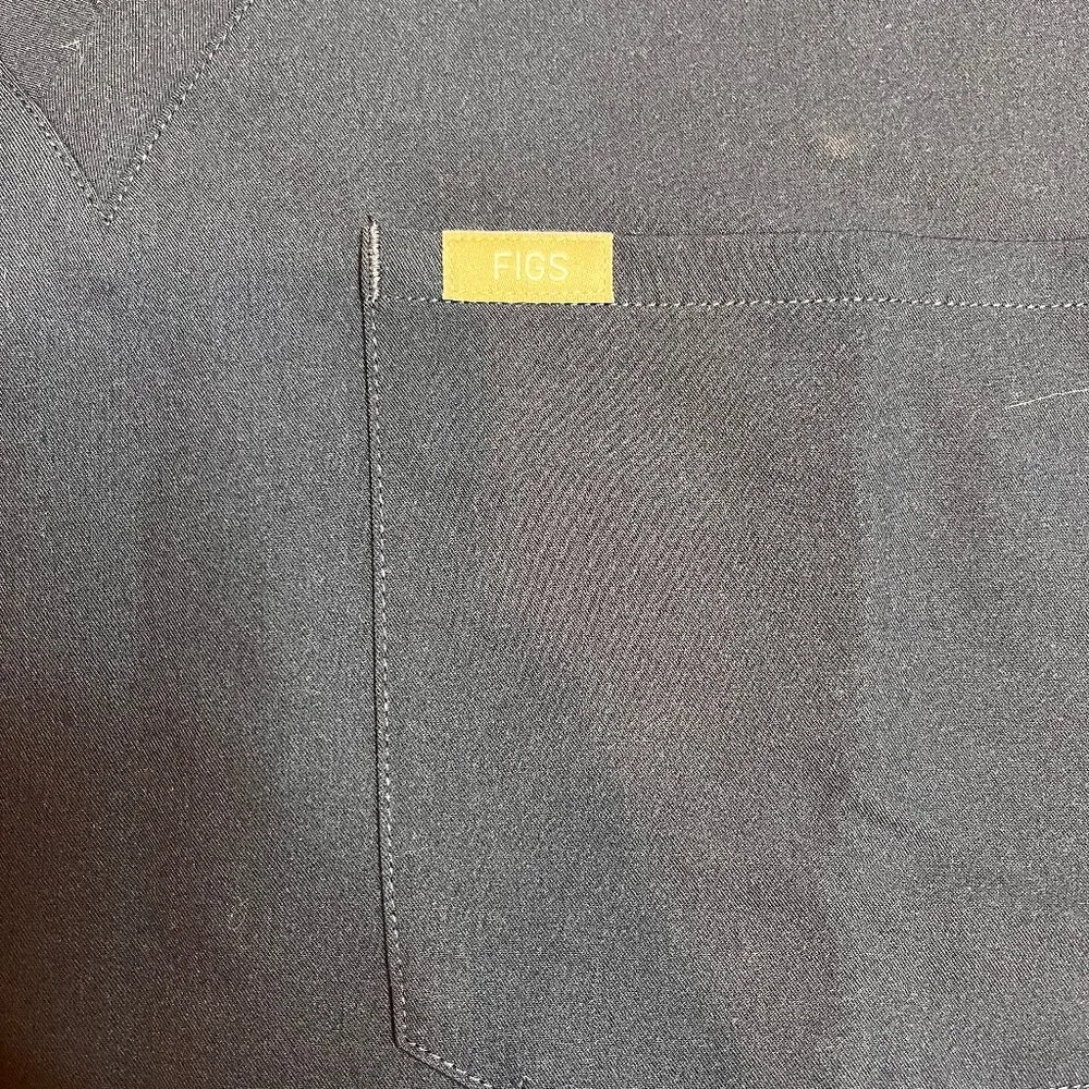 FIGS Technical Collection Navy Blue One Pocket Scrub Top FW1000 Catarina SZ XXL - Image 5