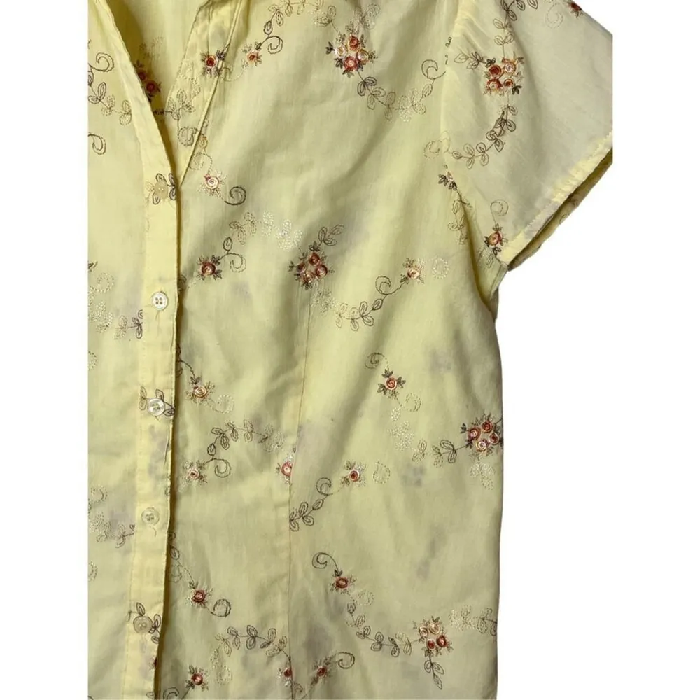 Vtg 90s Floral Embroidered Lightweight Button Down Shirt Sz XS/S Yellow - Image 3