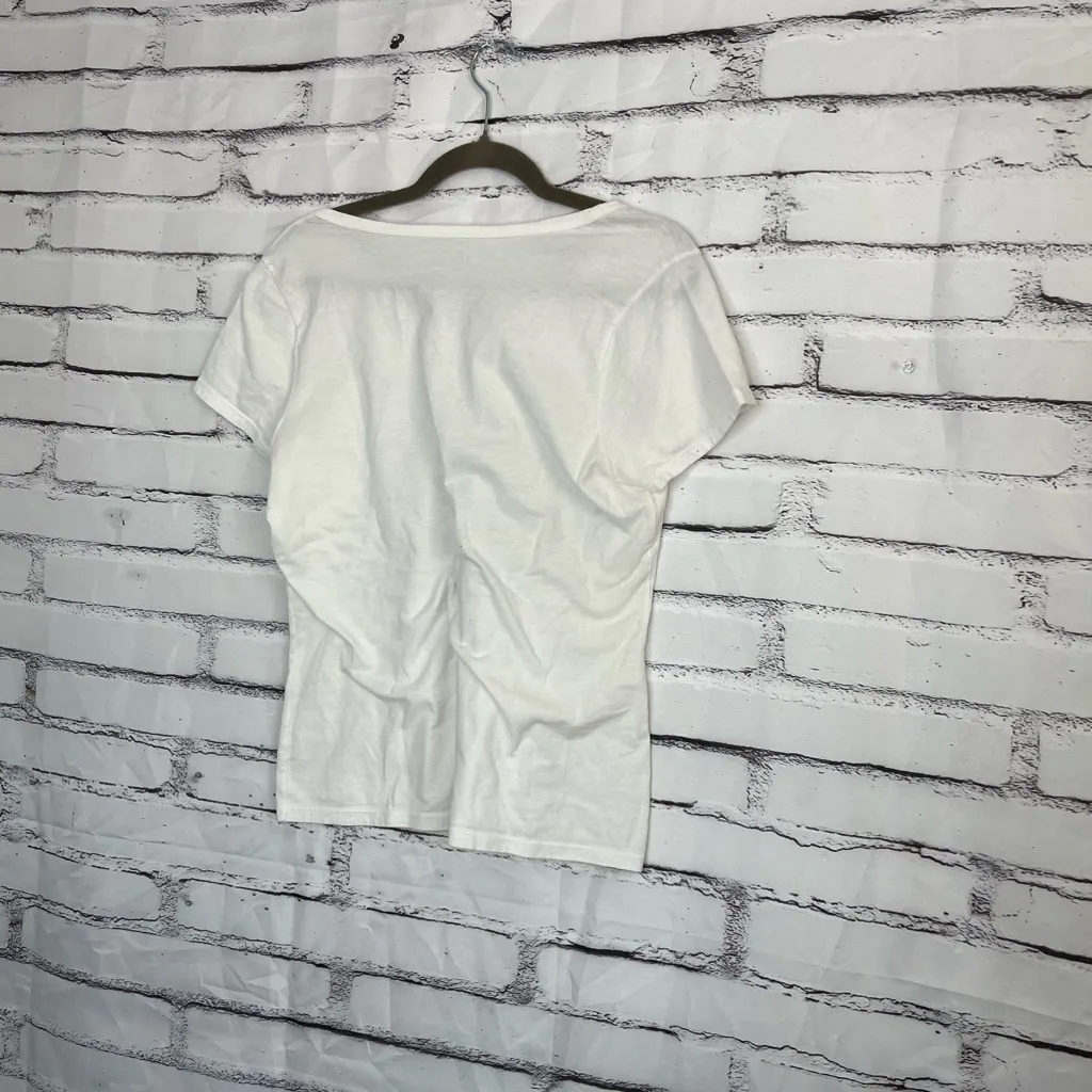 Hanes White Tiger Graphic V-Neck Tee S Black & Blue Floral Print Women’s Casual - Image 9