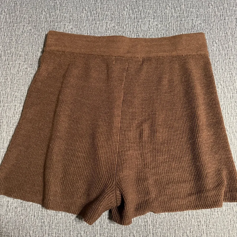 Free People Beach Women’s Shorts - Image 3