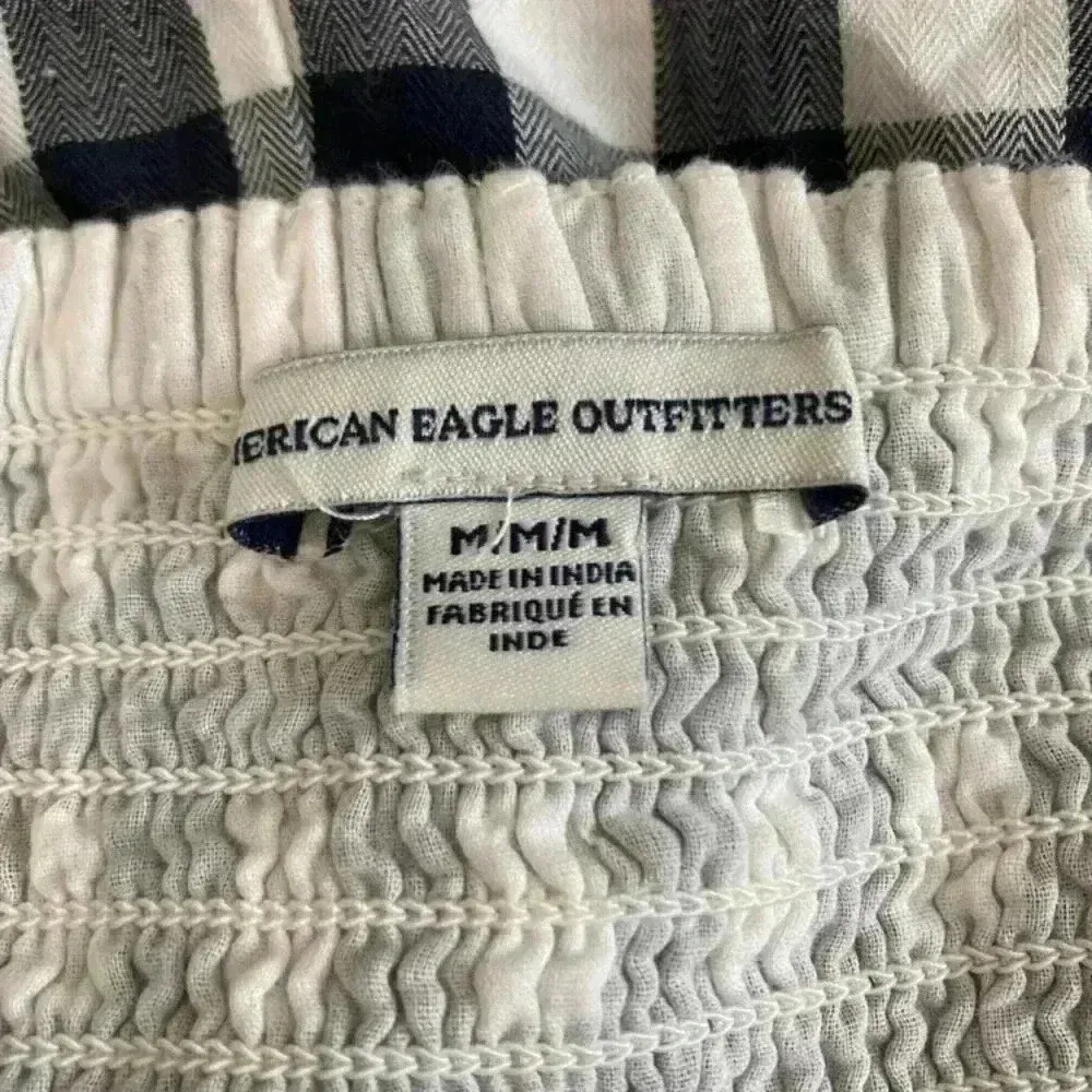 American Eagle  knot keyhole romper in a gingham pattern - Image 5