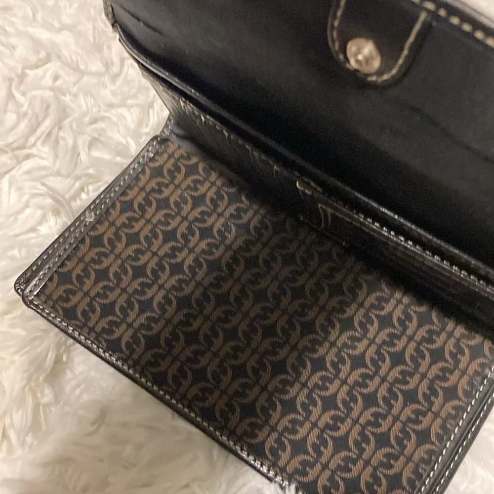 Fossil  Signature Trifold Wallet Checkbook Cover Zipper Coin Pocket Black/Brown - Image 5