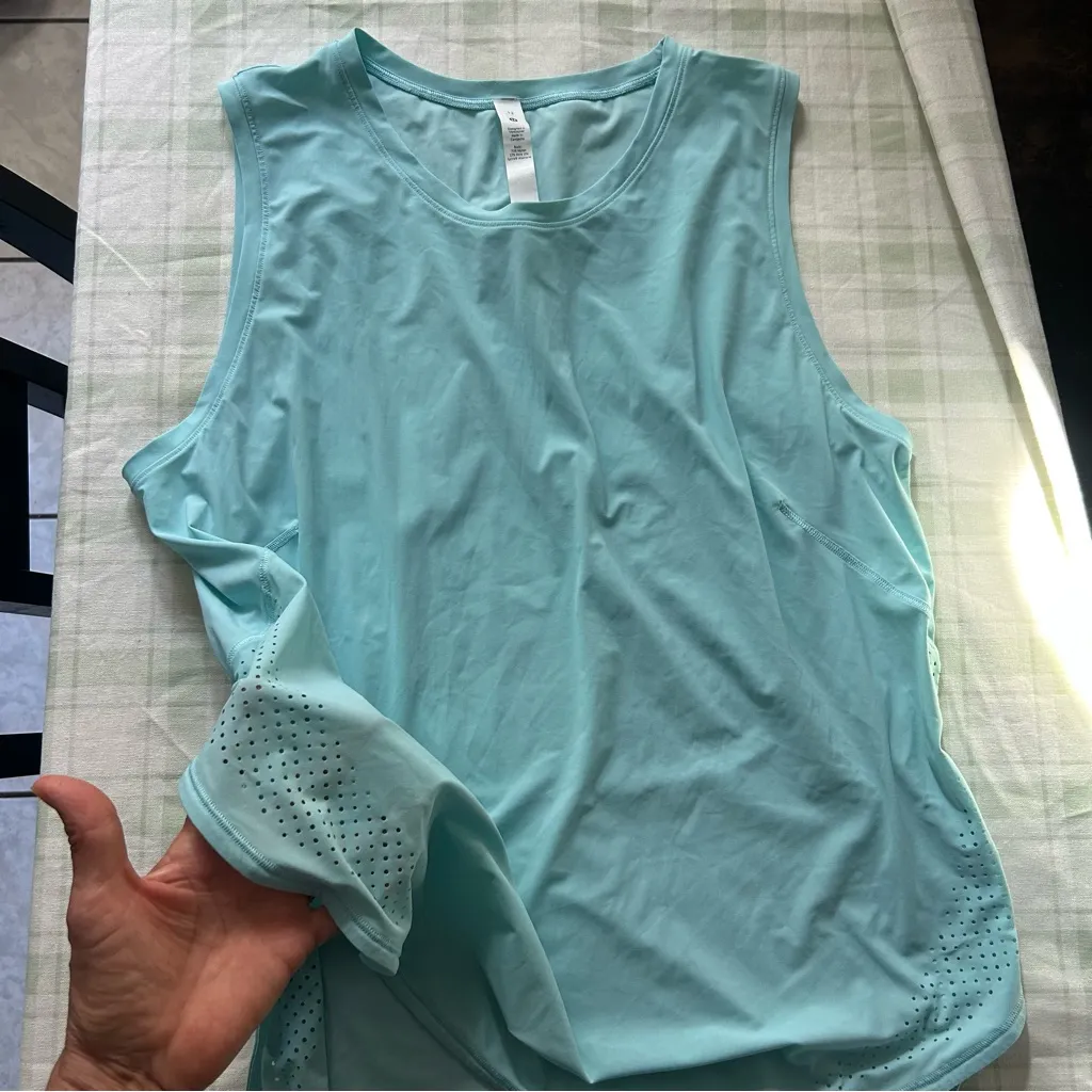 Lululemon Athletica Light Blue Muscle Tee - Image 6