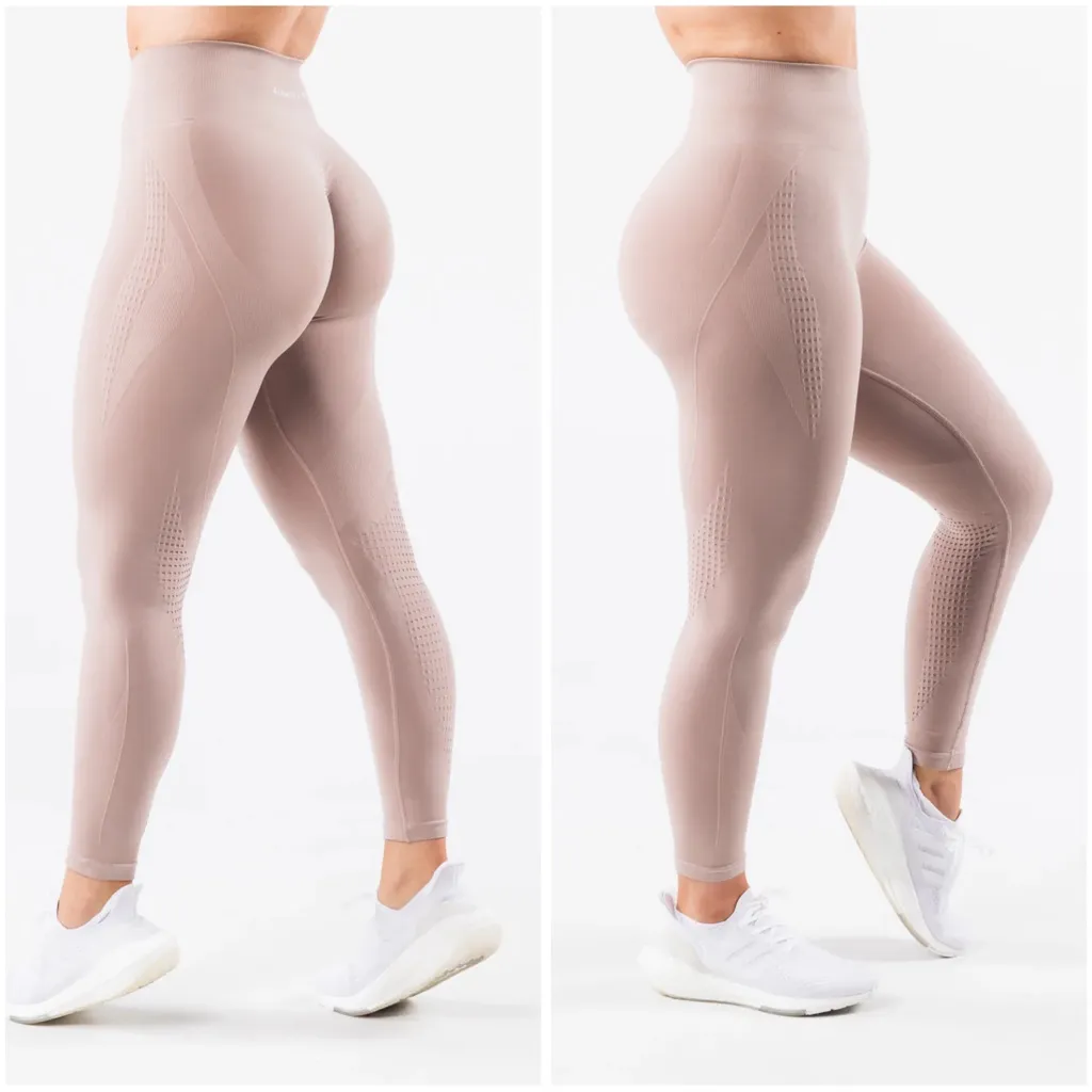 Alphalete Amplify Contour Leggings - Porcelain Size‎ Medium - Image 2