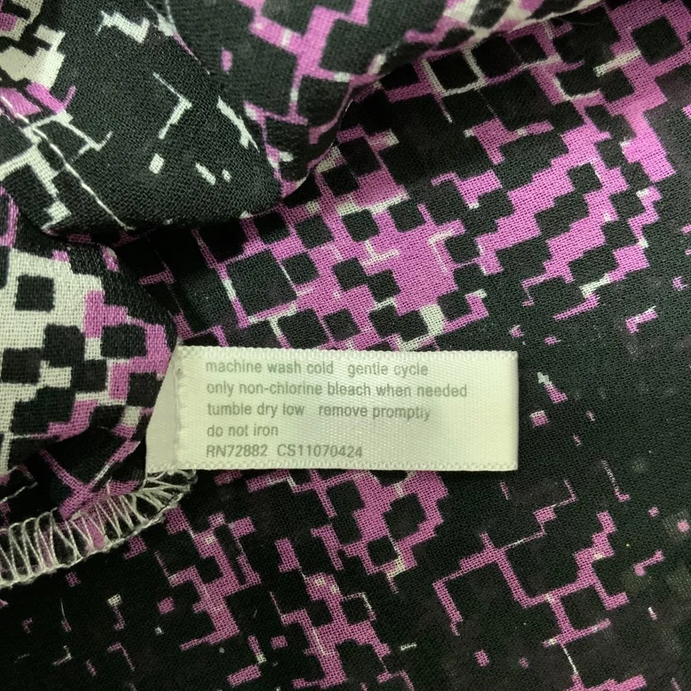 Fashion Bug Blouse V Neck Button Up Collar Accordion Fabric Cheetah Purple XL - Image 9